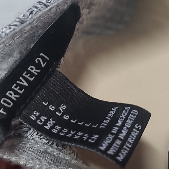 Duster - Picture 5 of 7